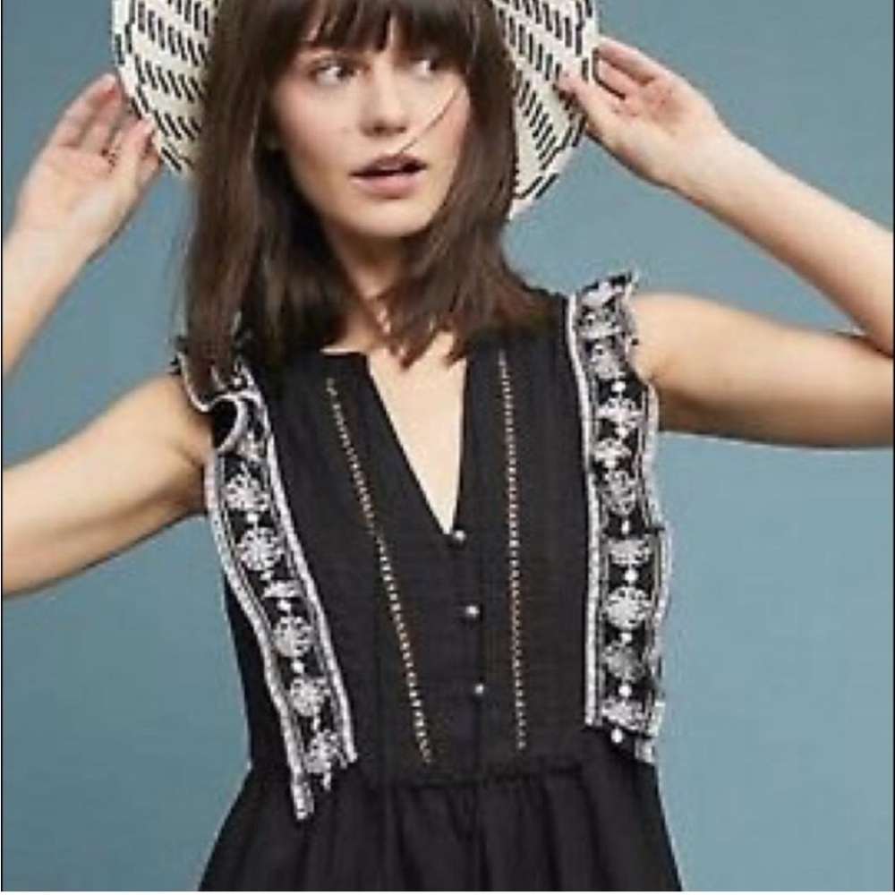 Anthropologie Akemi + Kin Black Blouse Adelina Embroidered Ruffle Sleeveless 14